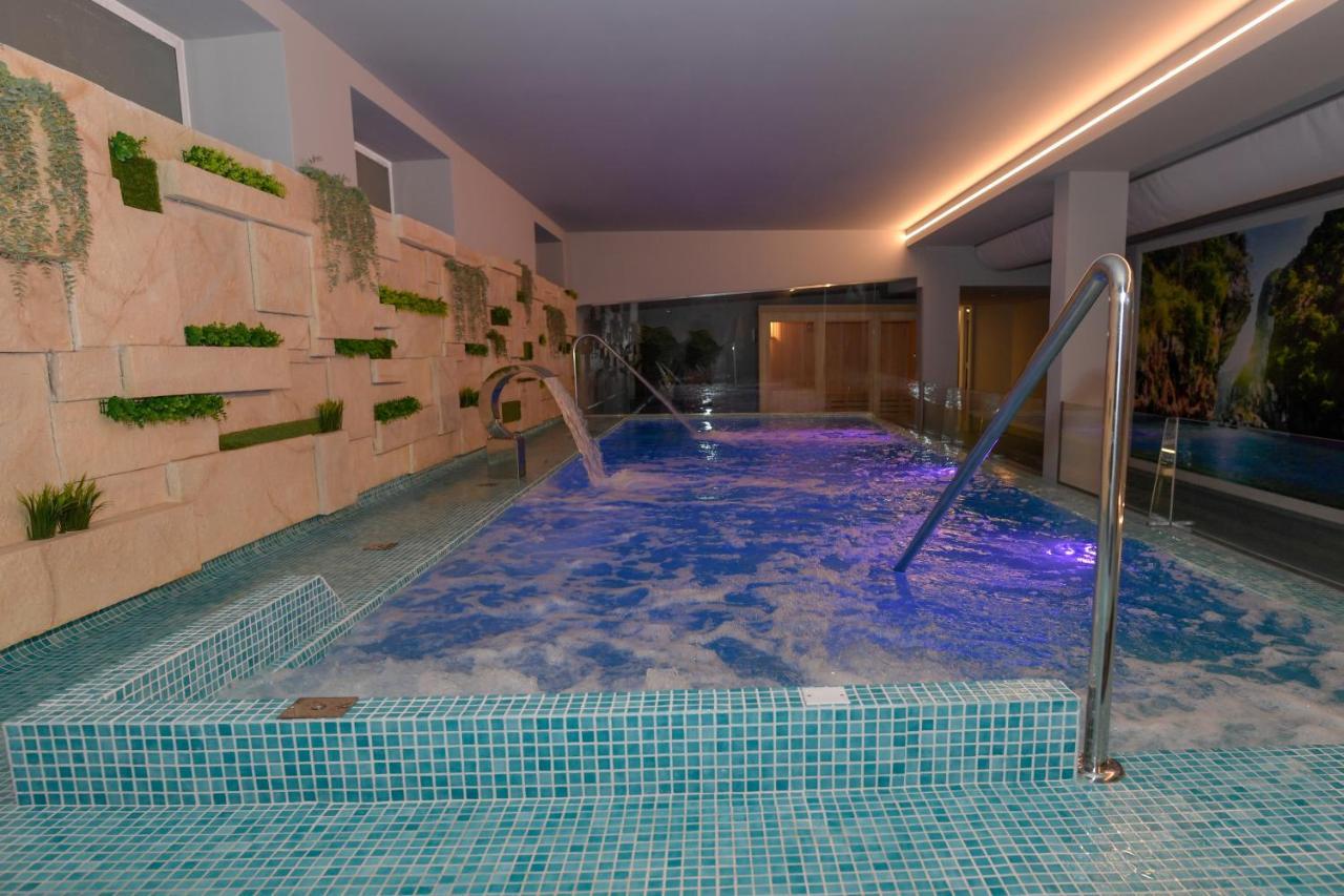 Hotel Spa Meiga Do Mar Caldebarcos ภายนอก รูปภาพ