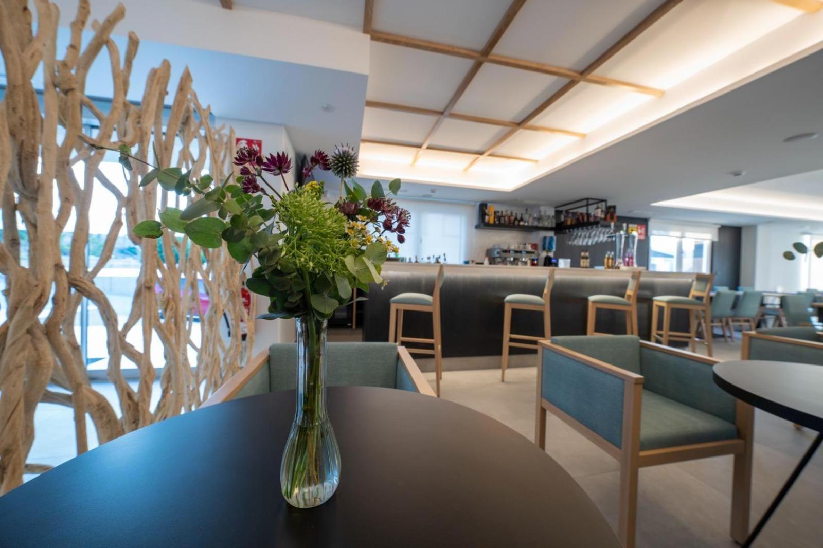 Hotel Spa Meiga Do Mar Caldebarcos ภายนอก รูปภาพ