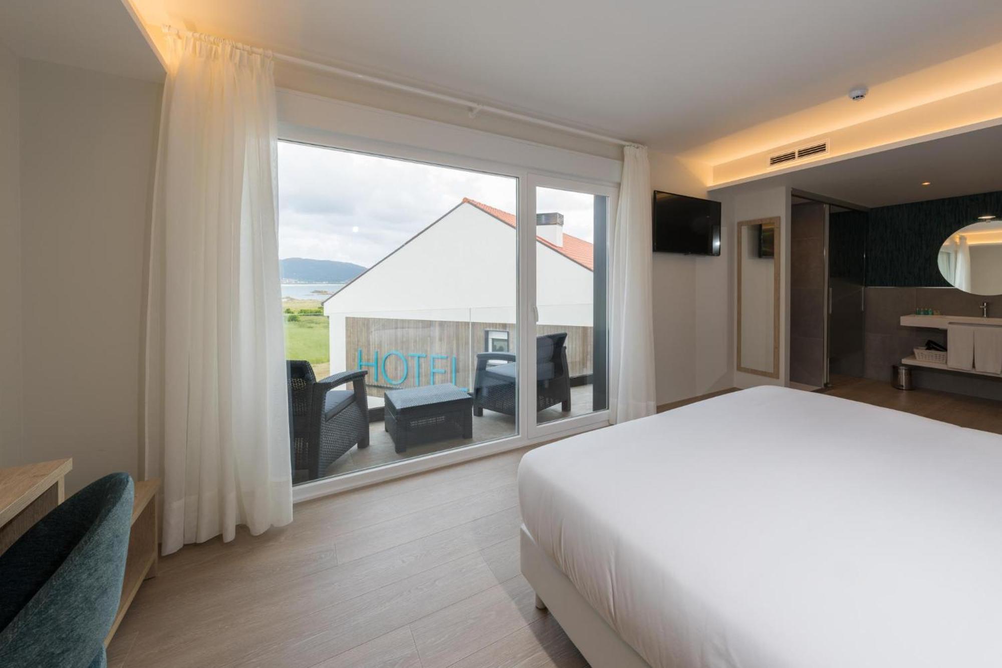 Hotel Spa Meiga Do Mar Caldebarcos ภายนอก รูปภาพ