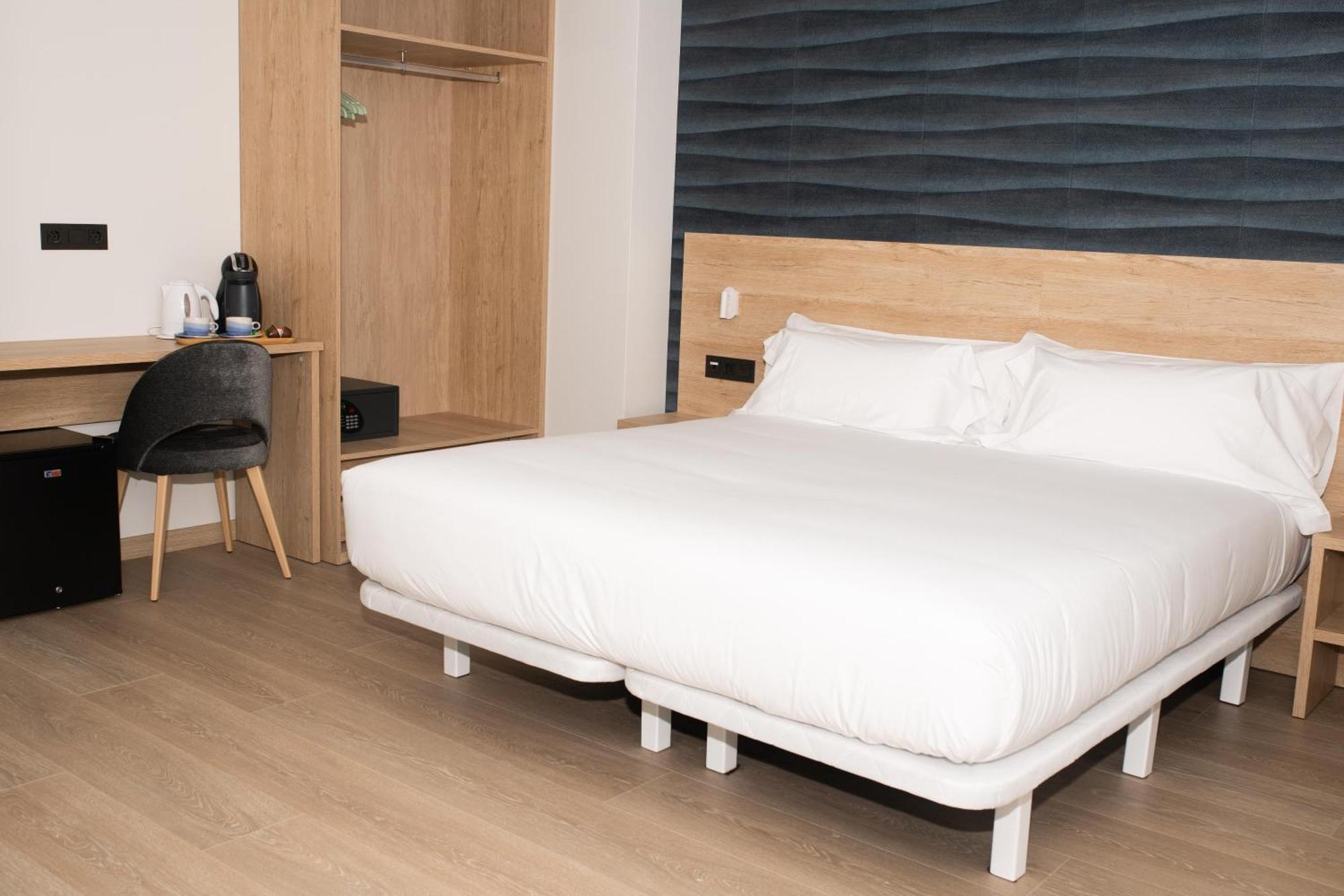 Hotel Spa Meiga Do Mar Caldebarcos ภายนอก รูปภาพ