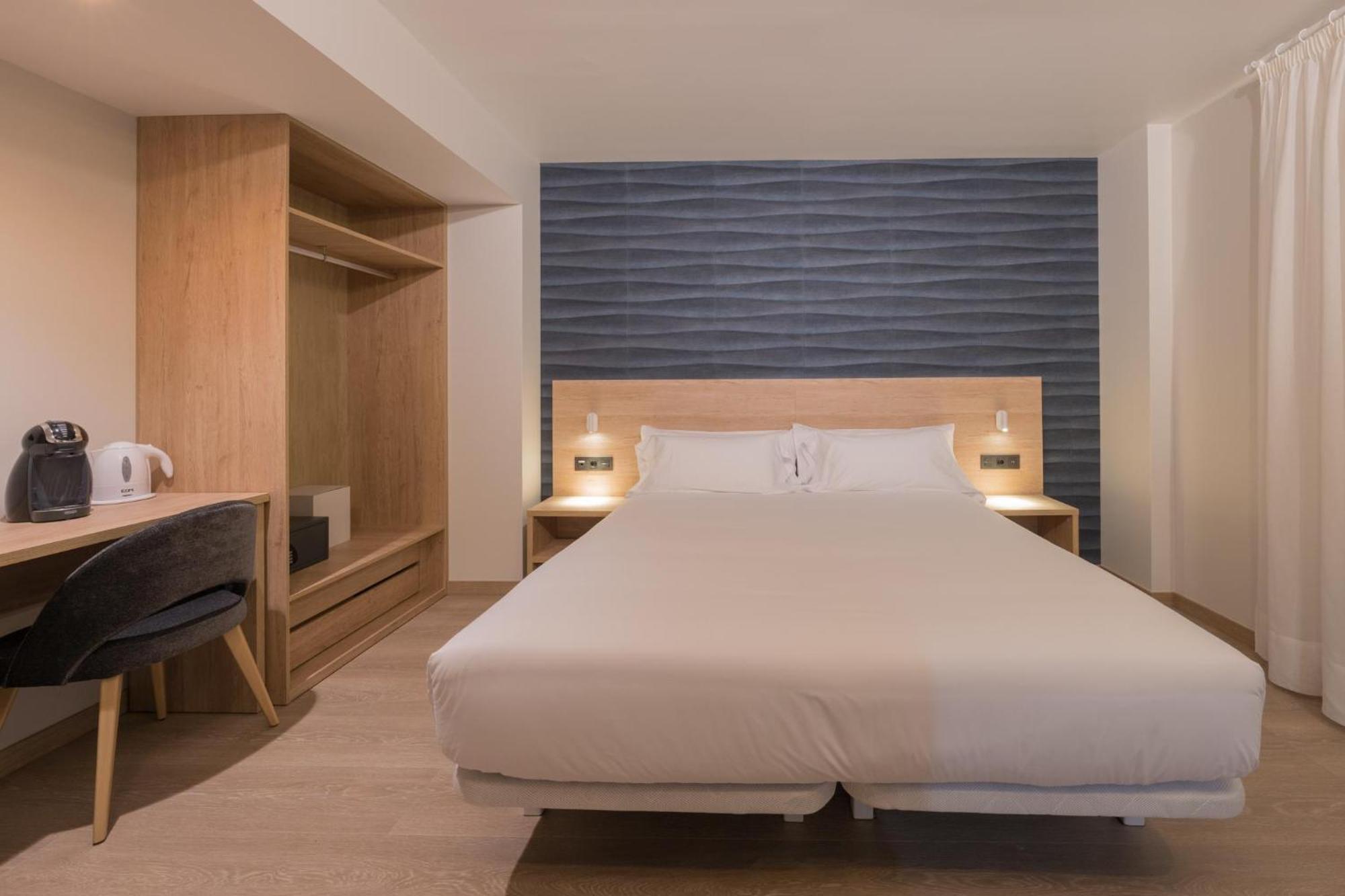 Hotel Spa Meiga Do Mar Caldebarcos ภายนอก รูปภาพ