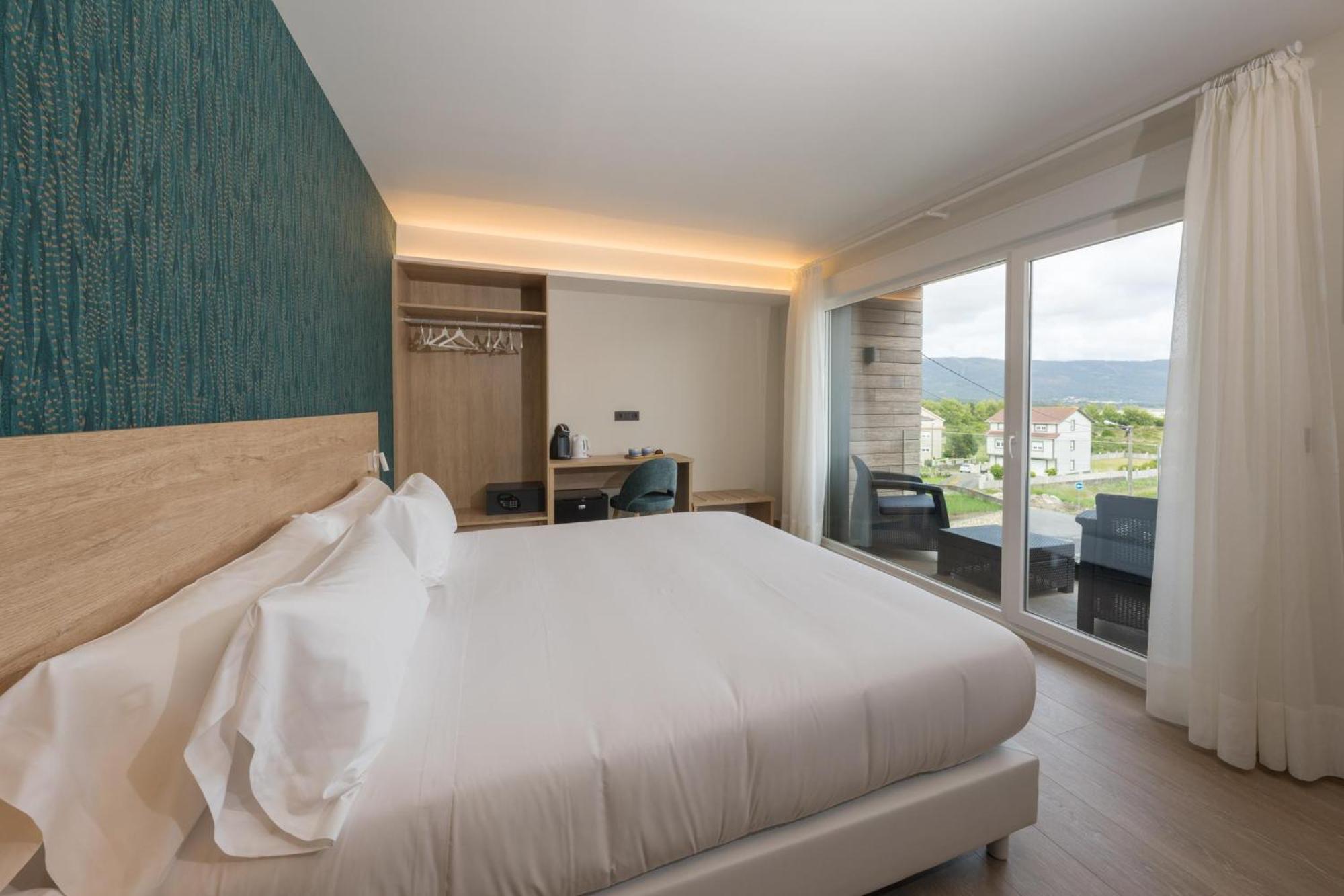 Hotel Spa Meiga Do Mar Caldebarcos ภายนอก รูปภาพ