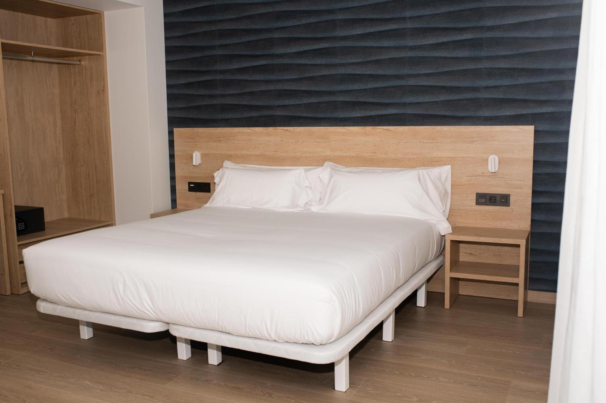 Hotel Spa Meiga Do Mar Caldebarcos ภายนอก รูปภาพ