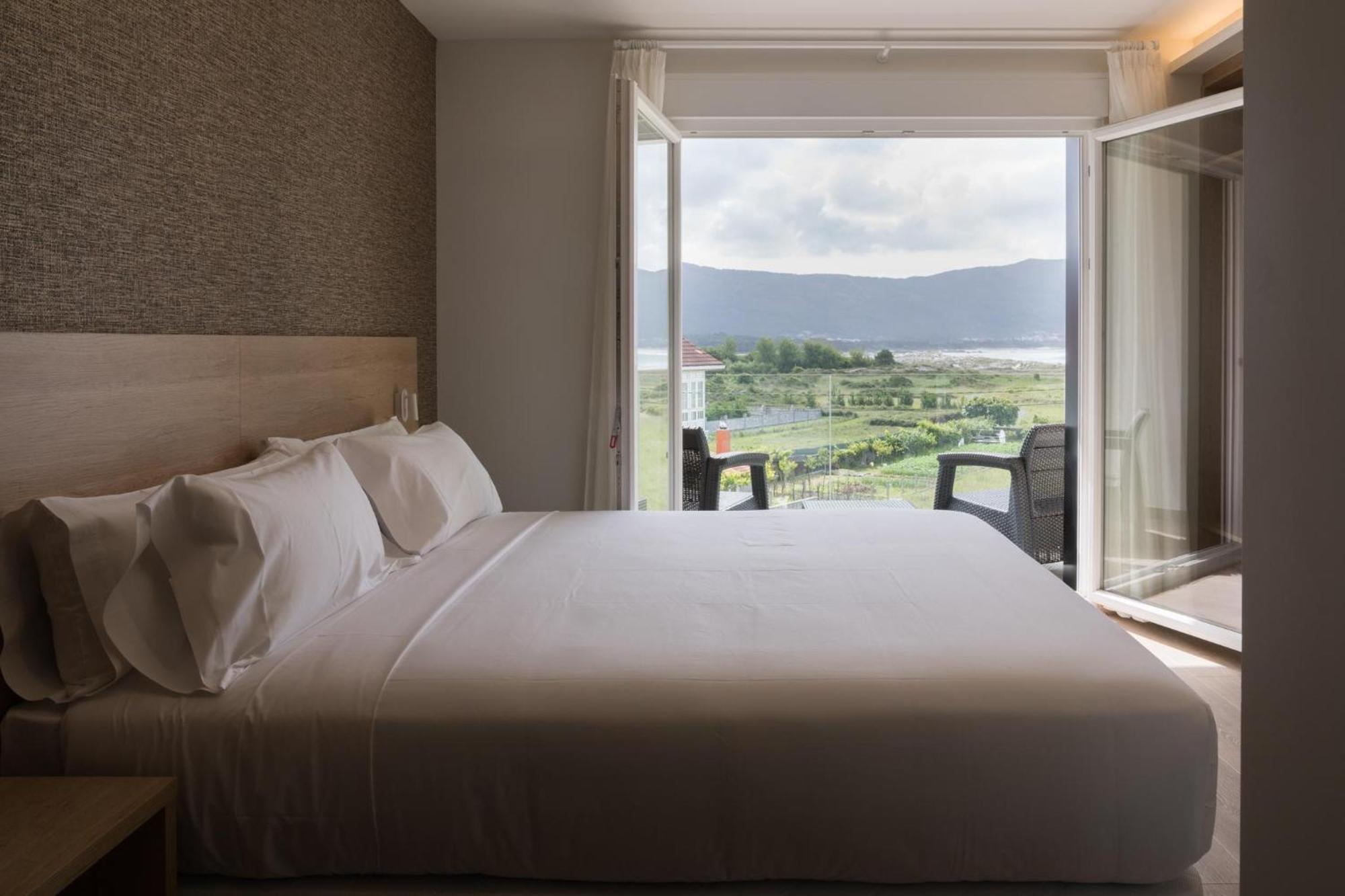 Hotel Spa Meiga Do Mar Caldebarcos ภายนอก รูปภาพ